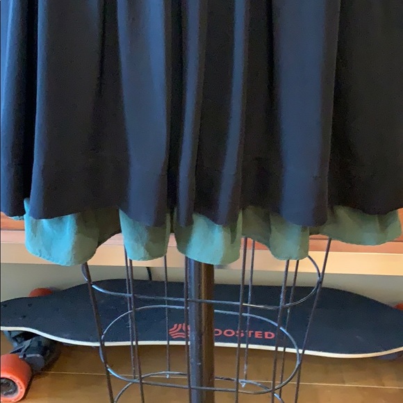 Dress - Picture 3 of 6